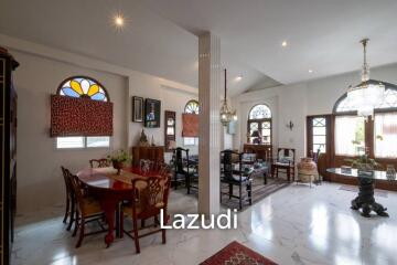 2 Bedroom Colonial Style House in Hang Dong