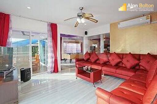 7 Bed 8 Bath Pool Villa in Jomtien HS5336