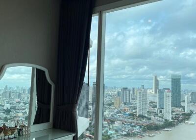 Bedroom with city view