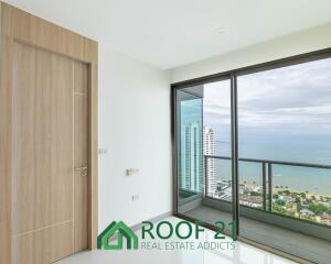 For sale! New room with Sea view in Modern condominium: The Riviera Jomtien 1 Bed 1 bath 35 Sqm. On 33Rd floor / S-0854