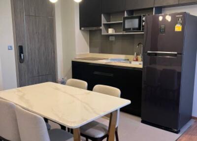 2-BR Condo at Q Prasarnmit near MRT Phetchaburi