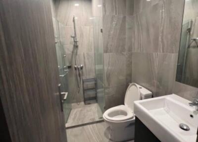 2-BR Condo at Q Prasarnmit near MRT Phetchaburi