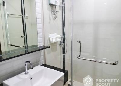 1-BR Condo at Wish Signature Midtown Siam near BTS Ratchathewi