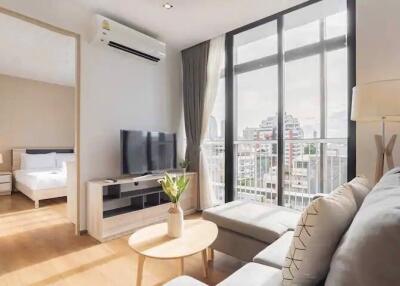 2 bed Condo in Park Origin Phromphong Khlongtan Sub District C021012