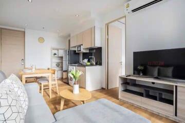 2 bed Condo in Park Origin Phromphong Khlongtan Sub District C021012