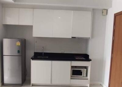 1-BR Condo at The Bloom Sukhumvit 71 near BTS Phra Khanong