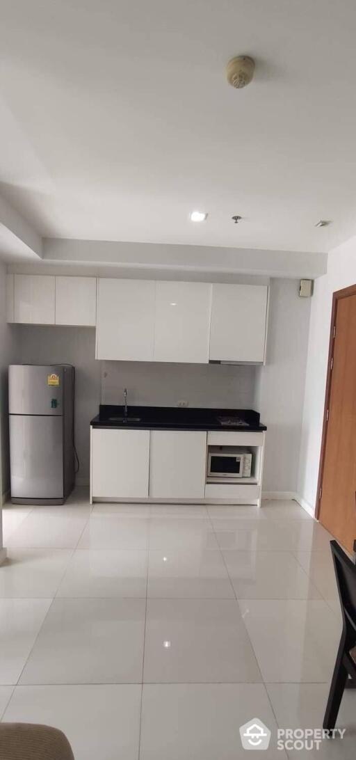 1-BR Condo at The Bloom Sukhumvit 71 near BTS Phra Khanong