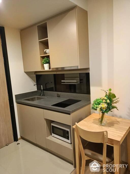 1-BR Condo at Oka Haus Sukhumvit 36 near BTS Thong Lor