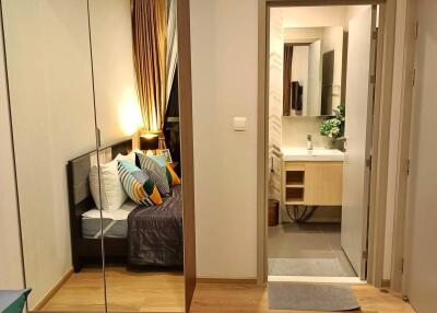 1-BR Condo at Oka Haus Sukhumvit 36 near BTS Thong Lor