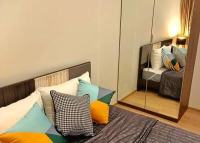 1-BR Condo at Oka Haus Sukhumvit 36 near BTS Thong Lor