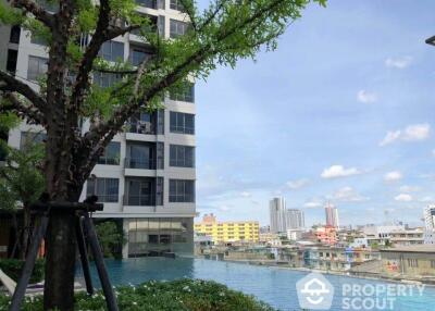 1-BR Condo at The Room Sathorn near BTS Surasak