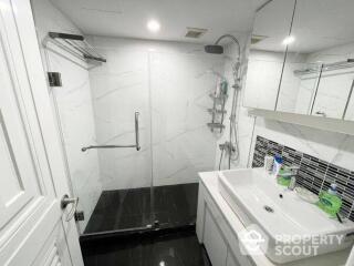 1-BR Condo at Sukhumvit Suite near BTS Nana