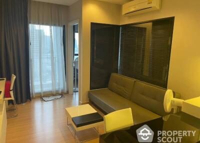 1-BR Condo at Urbano Absolute near BTS Krung Thon Buri