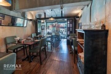 Authentic Italian Restaurant in Prime Location for Sale in Bangkok