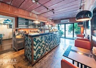 Authentic Italian Restaurant in Prime Location for Sale in Bangkok