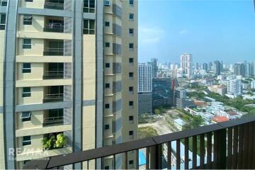 For Rent: 1 Bedroom Duplex at The Emporio Place - BTS Phrom Phong 14 Mins Walk