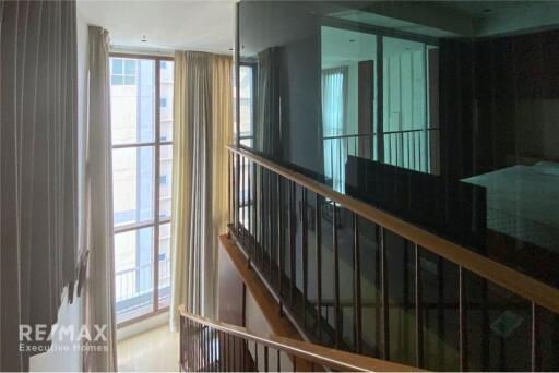 For Rent: 1 Bedroom Duplex at The Emporio Place - BTS Phrom Phong 14 Mins Walk