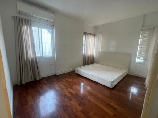 For Sale and Rent Bangkok Single House Grand Bangkok Boulevard Ratchada - Ramintra Ramintra Khan Na Yao