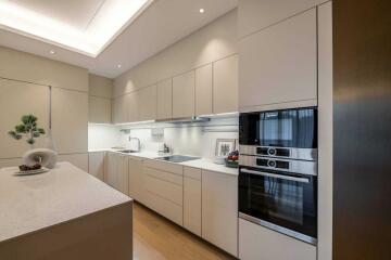 For Sale Bangkok Condo Baan Sindhorn Langsuan BTS Chit Lom Pathum Wan