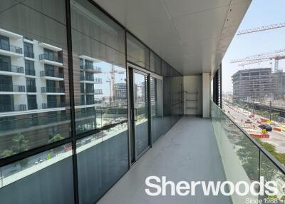 fully furnished 3 bhk low floor at city walk