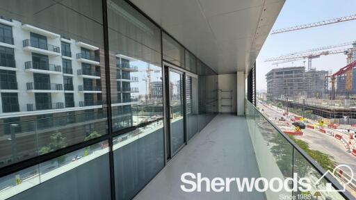 fully furnished 3 bhk low floor at city walk