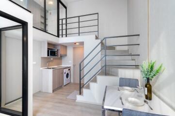 Modern Studio Apartment with Loft and Kitchen