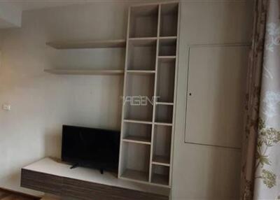 For Sale with Tenant Condominium Onyx Phaholyothin  40.87 sq.m, 1 bedroom