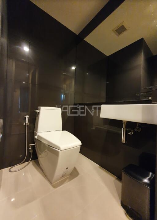 For Rent Condominium Rhythm Sathorn  45 sq.m, 1 bedroom