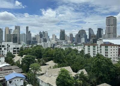 For Sale with Tenant Condominium Ideo Q Sukhumvit 36  49.43 sq.m, 1 bedroom