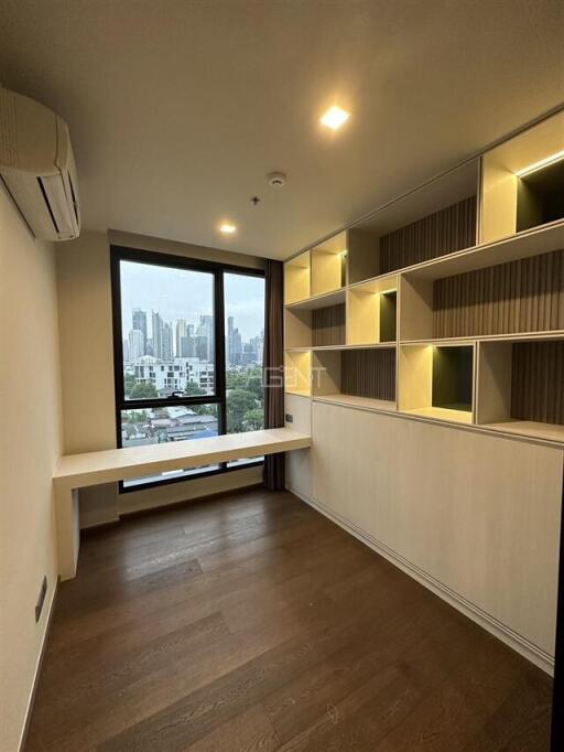 For Sale with Tenant Condominium Ideo Q Sukhumvit 36  49.43 sq.m, 1 bedroom