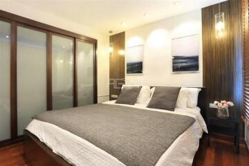 For Sale with Tenant Condominium Urbana Langsuan  85 sq.m, 2 bedroom