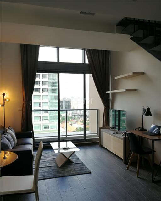 For Sale and Rent Condominium The Lofts Ekkamai  45 sq.m, 1 bedroom Duplex