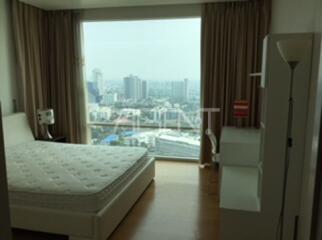 For Sale with Tenant Condominium Fullerton Sukhumvit  152.8 sq.m, 3 bedroom