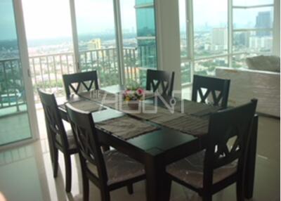 For Sale with Tenant Condominium Fullerton Sukhumvit  152.8 sq.m, 3 bedroom