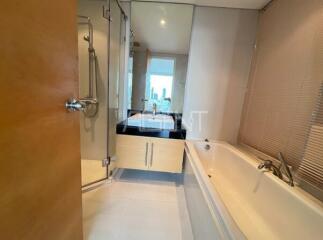 For Sale with Tenant Condominium Fullerton Sukhumvit  95.98 sq.m, 2 bedroom