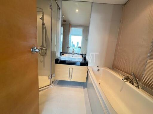 For Sale with Tenant Condominium Fullerton Sukhumvit  95.98 sq.m, 2 bedroom