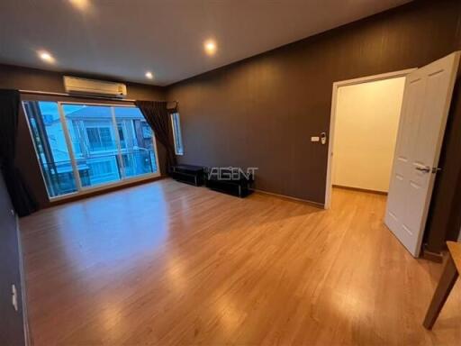 For Rent Town Home The Plant Citi Chaengwatthana  112 sq.m, 3 bedroom