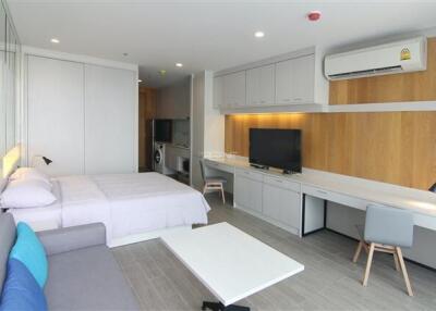 ขาย และให้เช่าคอนโดมิเนียม โนเบิล รีโว สีลม  34 sq.m, 1 ห้องนอน