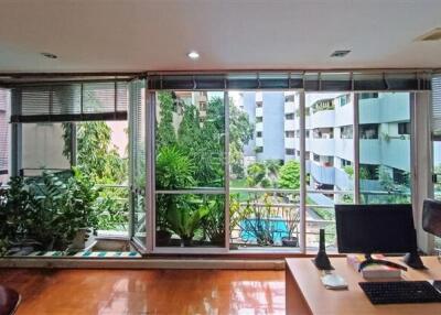 For Sale Condominium Premier Condo Sukhumvit 24  410 sq.m, 4 bedroom Duplex