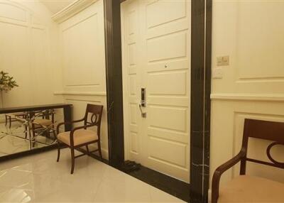 For Sale and Rent Condominium Royce Private Residence  355.49 sq.m, 4 bedroom