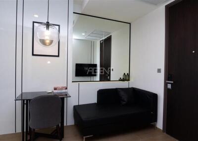 For Sale with Tenant Condominium Ashton Chula-Silom  24.99 sq.m,  bedroom Studio