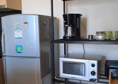 A kitchen corner with appliances