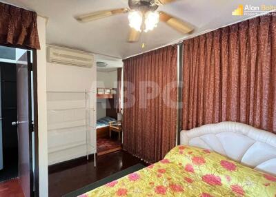 Fully Renovated 4 Bed 2 Bath Condo in Jomtien ABPC1175