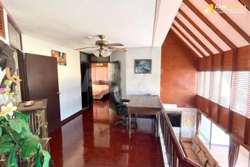 Fully Renovated 4 Bed 2 Bath Condo in Jomtien ABPC1175