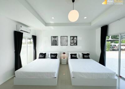 Modern 6 Bed 5 Bath Pool Villa in East Pattaya ABPC1075