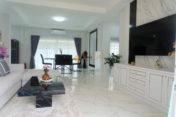 3 bedroom House in Green Field Villas 3 East Pattaya