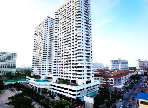 Spacious 2 bedroom at Jomtien Beach