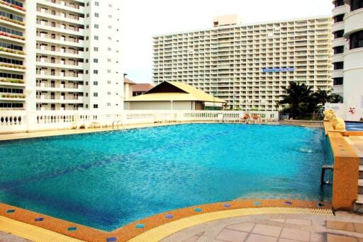 Spacious 2 bedroom at Jomtien Beach