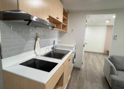 2-BR Condo at The Trendy Condominium near BTS Nana