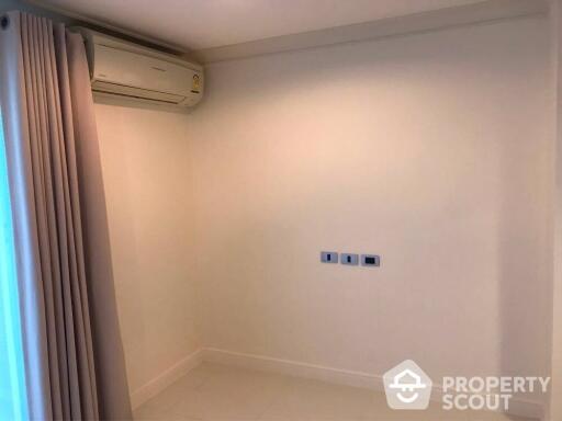 2-BR Condo at The Crest Sukhumvit 24 near BTS Phrom Phong